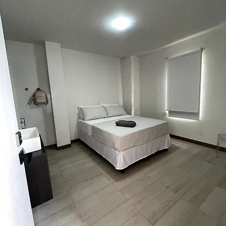 Nina'S - Juan Santamaria Hotel Alajuela Екстериор снимка