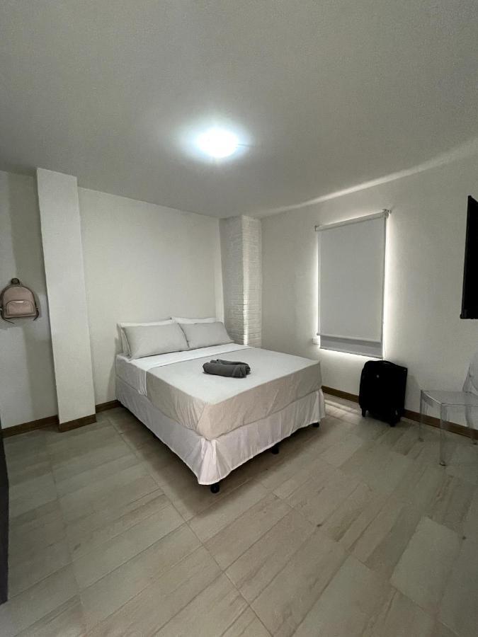 Nina'S - Juan Santamaria Hotel Alajuela Екстериор снимка
