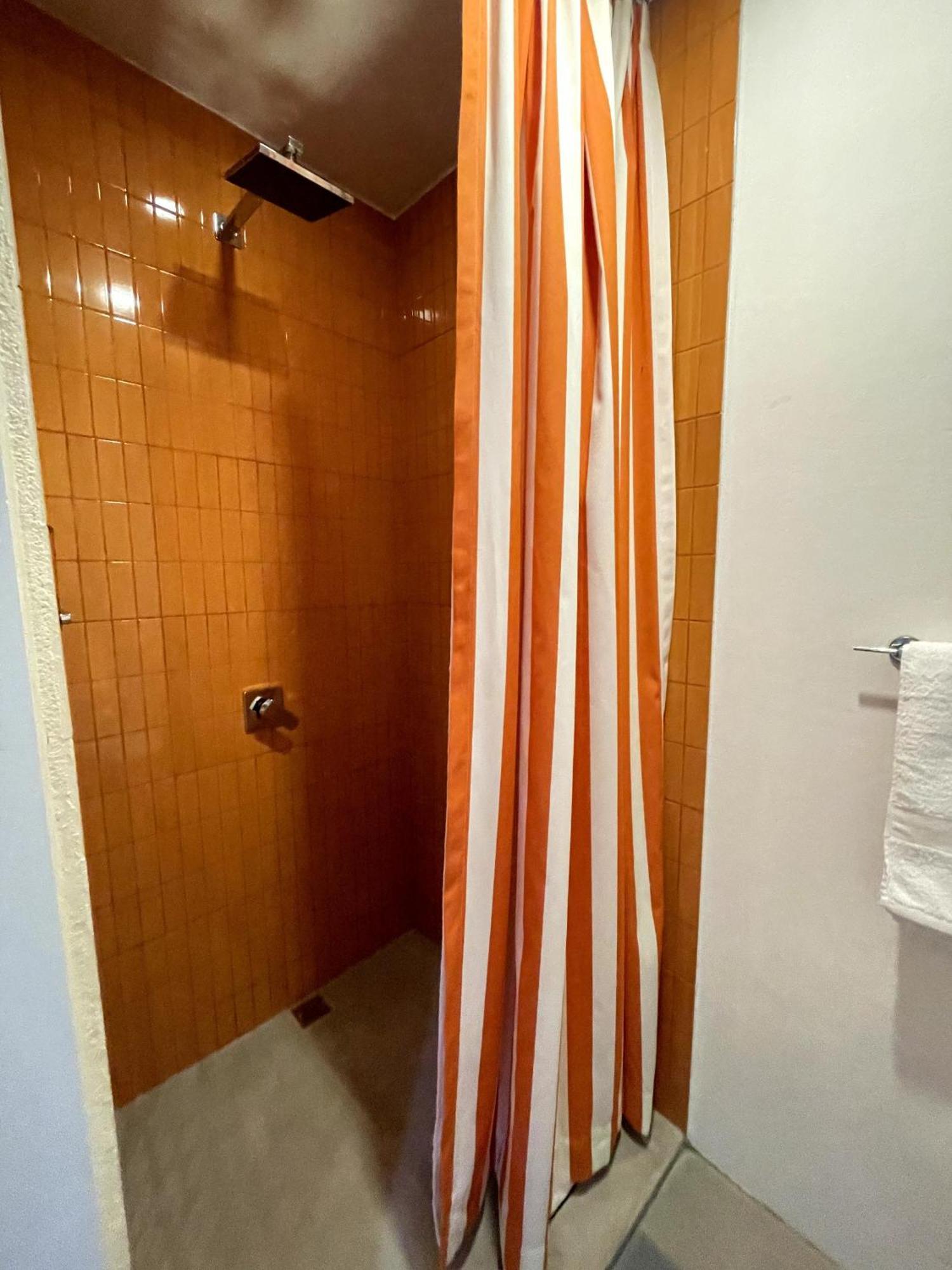 Nina'S - Juan Santamaria Hotel Alajuela Екстериор снимка
